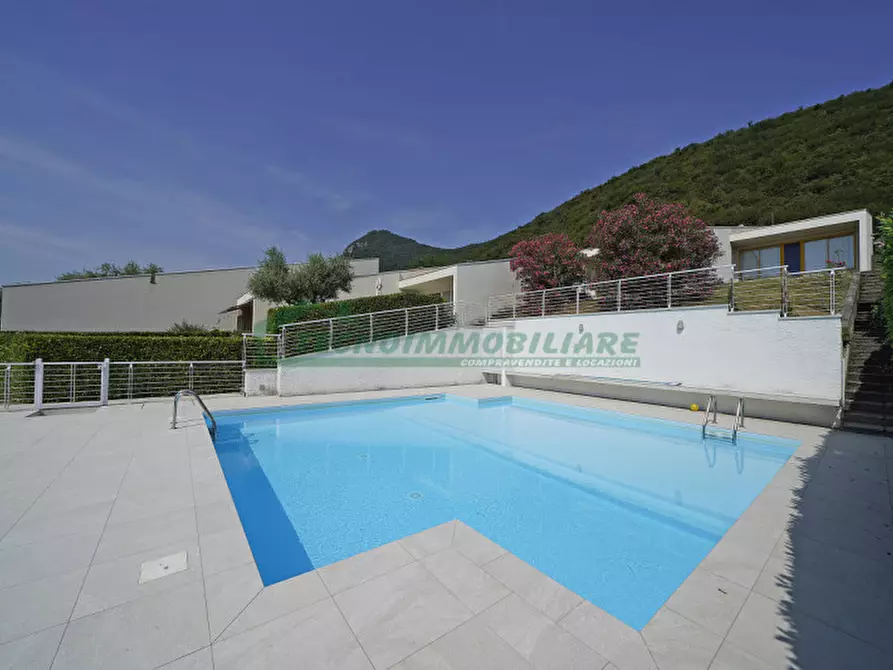 Immagine 5 di Casa indipendente in vendita  a Salò