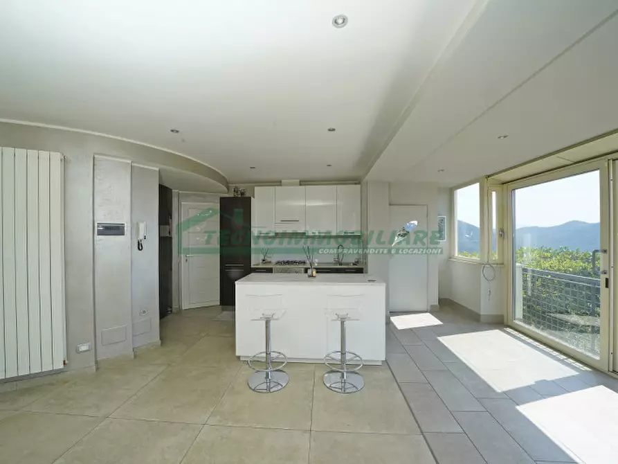 Immagine 35 di Casa indipendente in vendita  a Salò