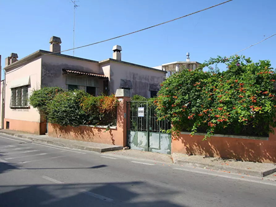 Immagine 3 di Casa indipendente in vendita  in Via Extramurale di Ponente a Matino