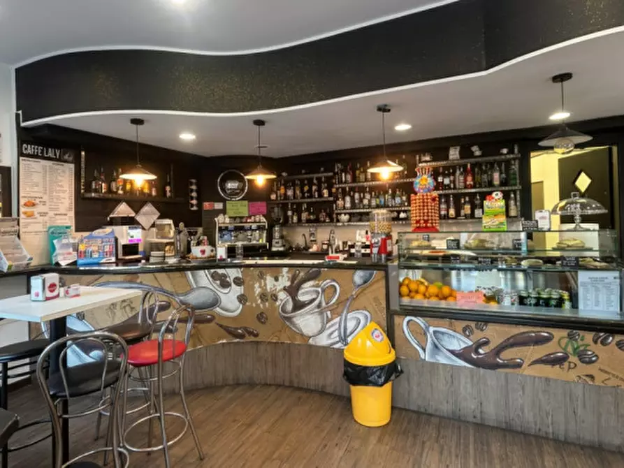 Immagine 1 di Attività commerciale in vendita  in Via Bologna 31 a Torino