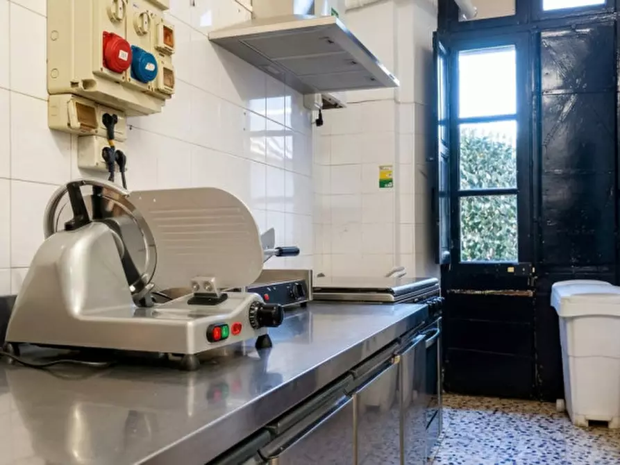 Immagine 13 di Attività commerciale in vendita  in Via Bologna 31 a Torino