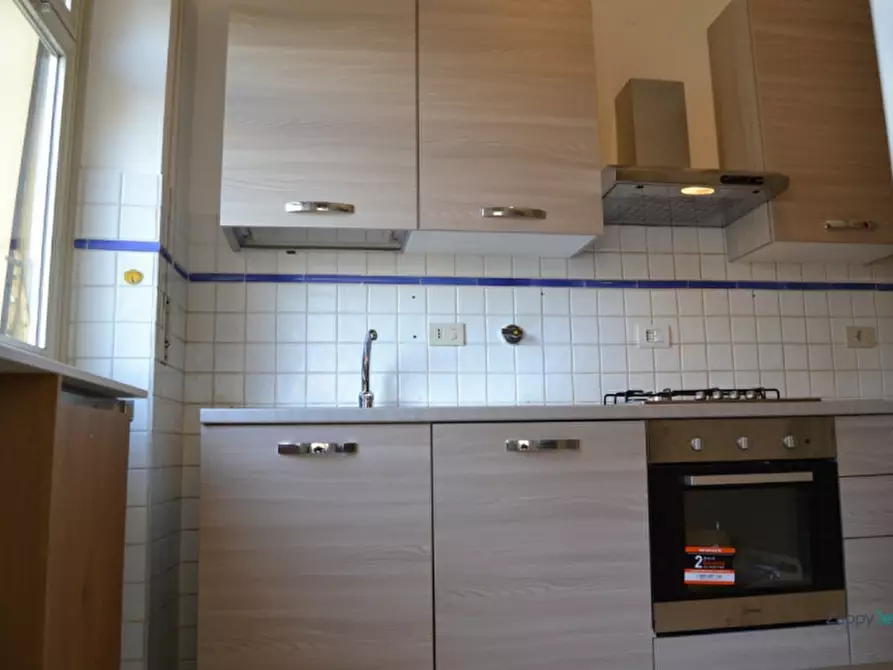 Immagine 5 di Appartamento in affitto  in Via Rosa Raimondi Garibaldi, 119 a Roma
