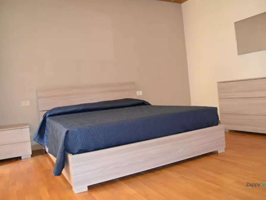 Immagine 7 di Appartamento in affitto  in Via Rosa Raimondi Garibaldi, 119 a Roma