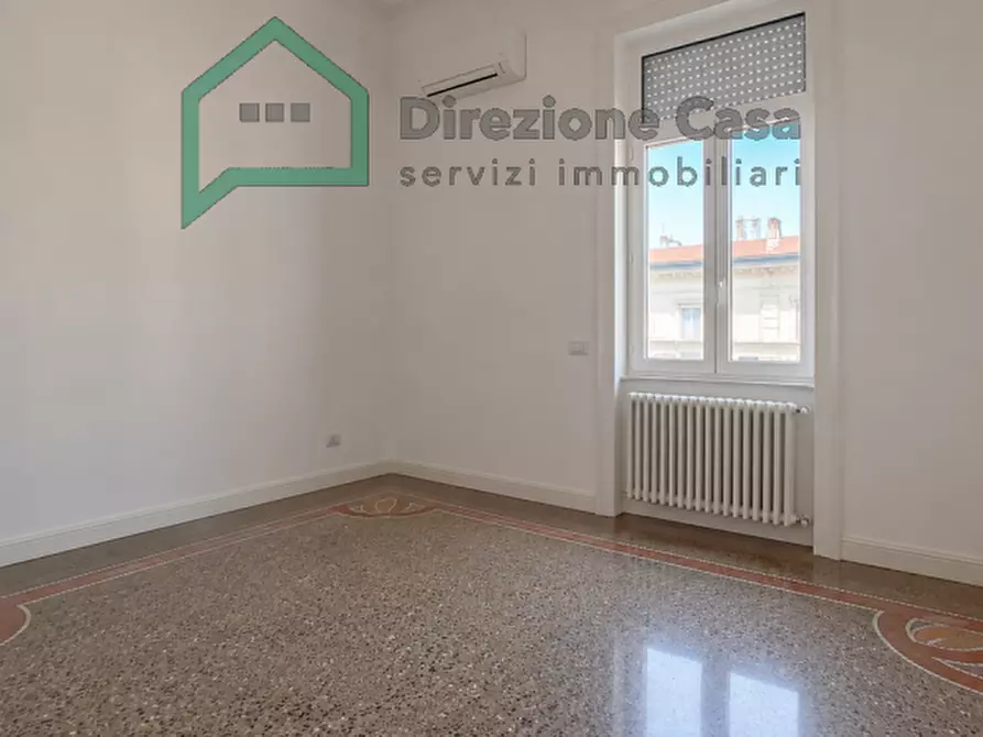 Immagine 5 di Appartamento in vendita  in VIA MILANO a Napoli