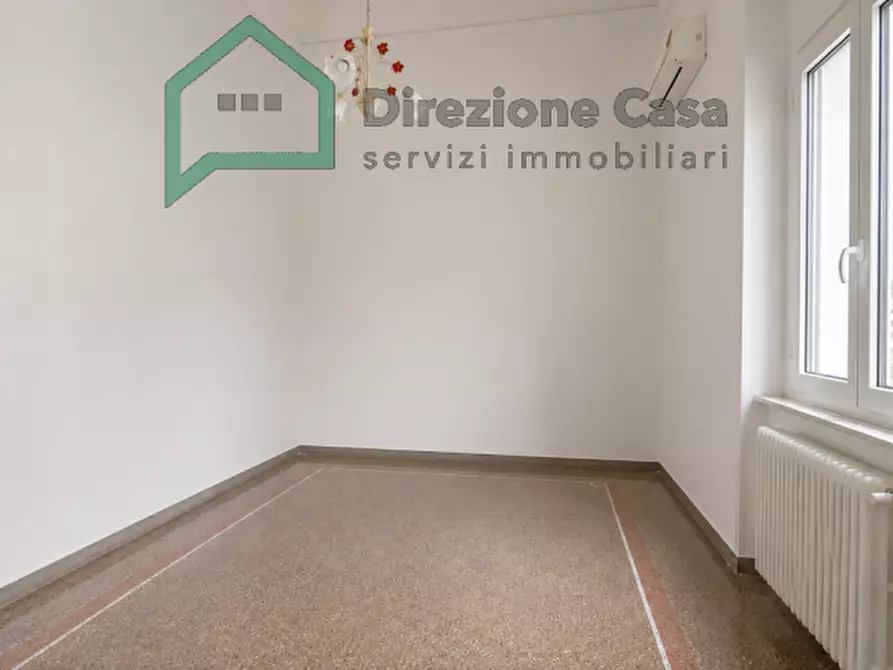Immagine 10 di Appartamento in vendita  in VIA MILANO a Napoli