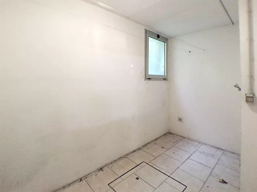 Immagine 19 di Appartamento in vendita  a Ponzano Veneto