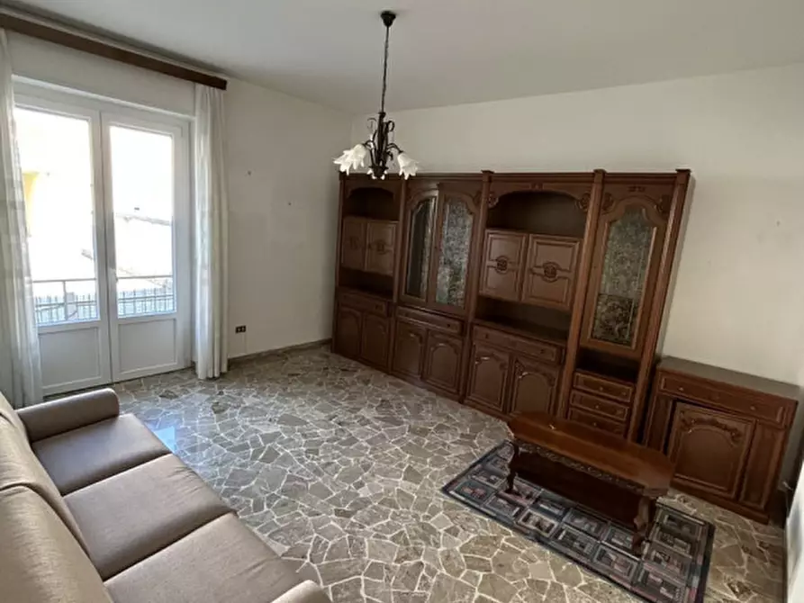 Immagine 1 di Appartamento in vendita  in Via Giacomo Matteotti, 27 a Gorla Minore
