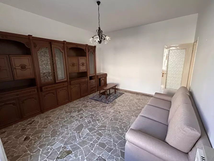 Immagine 3 di Appartamento in vendita  in Via Giacomo Matteotti, 27 a Gorla Minore