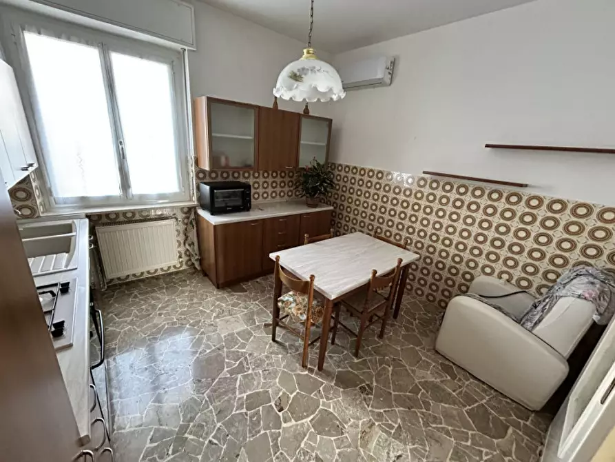 Immagine 4 di Appartamento in vendita  in Via Giacomo Matteotti, 27 a Gorla Minore