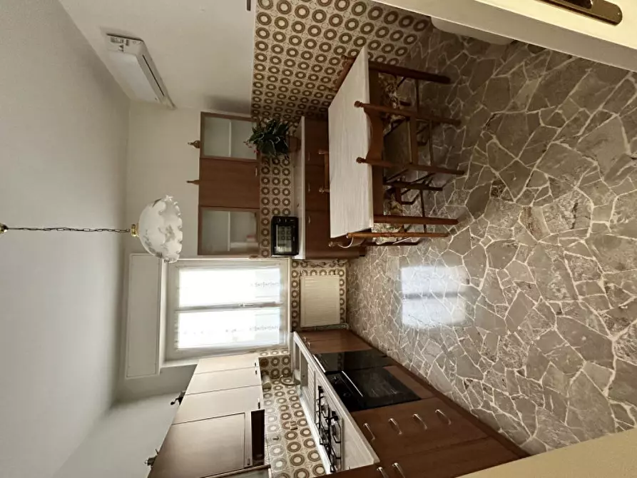 Immagine 5 di Appartamento in vendita  in Via Giacomo Matteotti, 27 a Gorla Minore