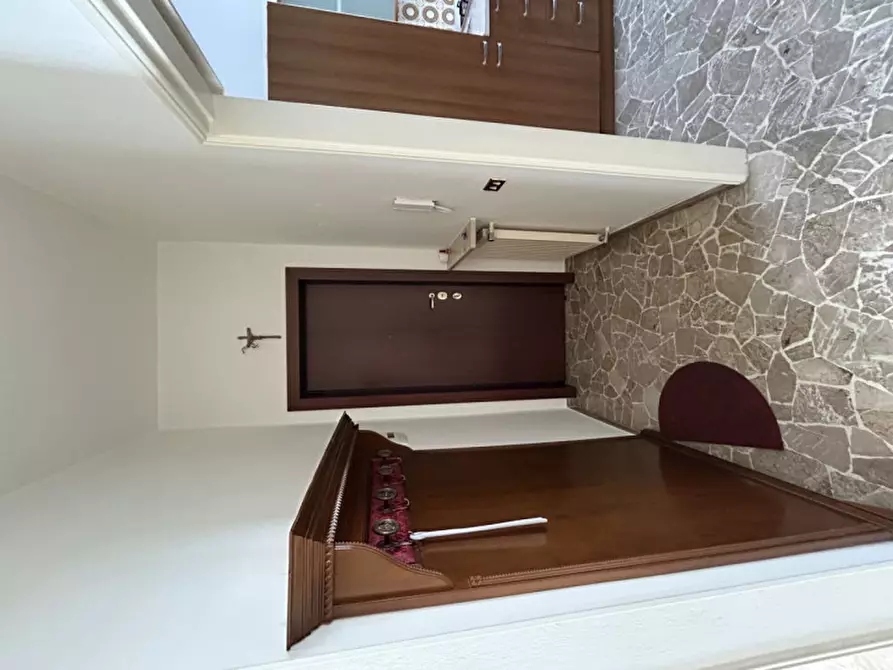Immagine 10 di Appartamento in vendita  in Via Giacomo Matteotti, 27 a Gorla Minore