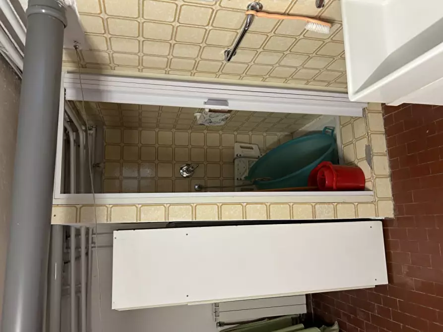 Immagine 16 di Appartamento in vendita  in Via Giacomo Matteotti, 27 a Gorla Minore