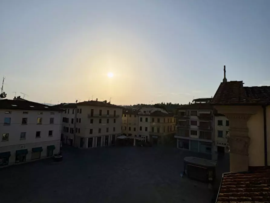 Immagine 12 di Attico in vendita  in Via Roma a Terranuova Bracciolini