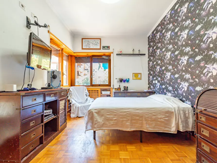 Immagine 18 di Appartamento in vendita  in Via delle Baleari 225 a Roma