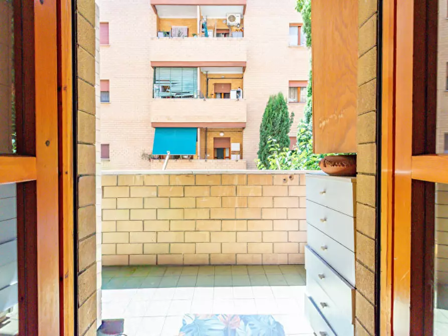 Immagine 36 di Appartamento in vendita  in Via delle Baleari 225 a Roma