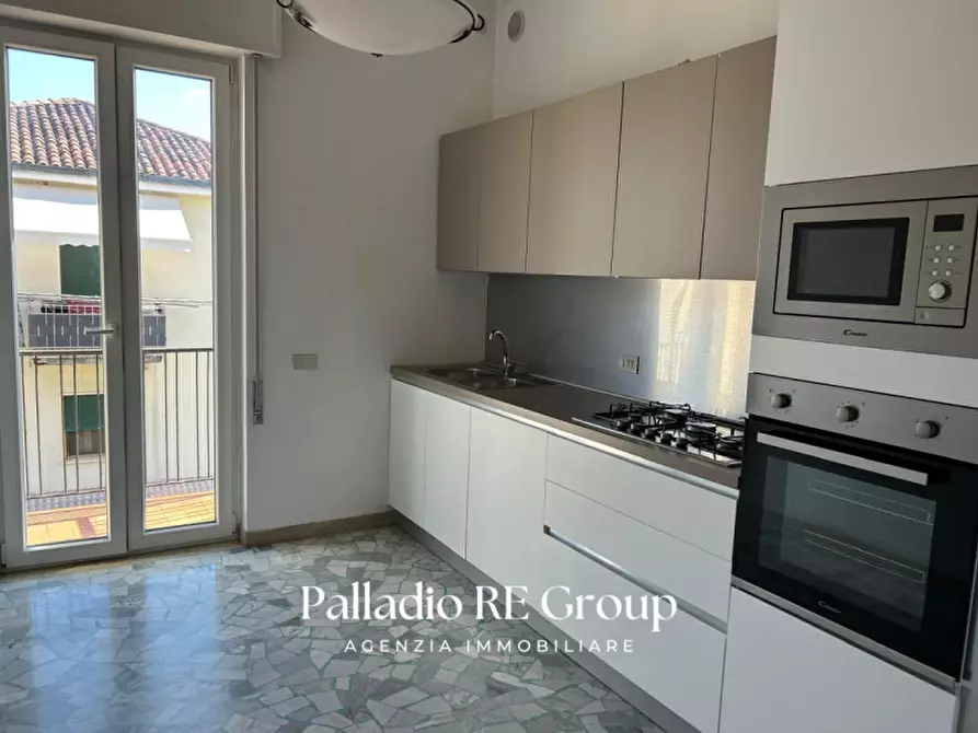 Immagine 1 di Appartamento in vendita  in Via Giampaolo Vajenti a Vicenza
