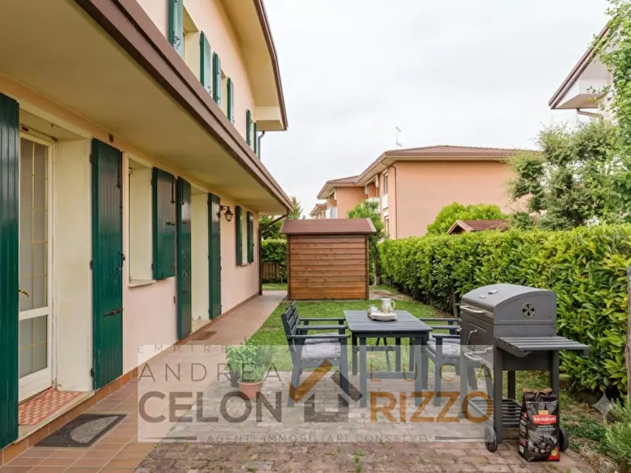 Immagine 3 di Casa bifamiliare in vendita  in Via Giacomo Matteotti a Conselve