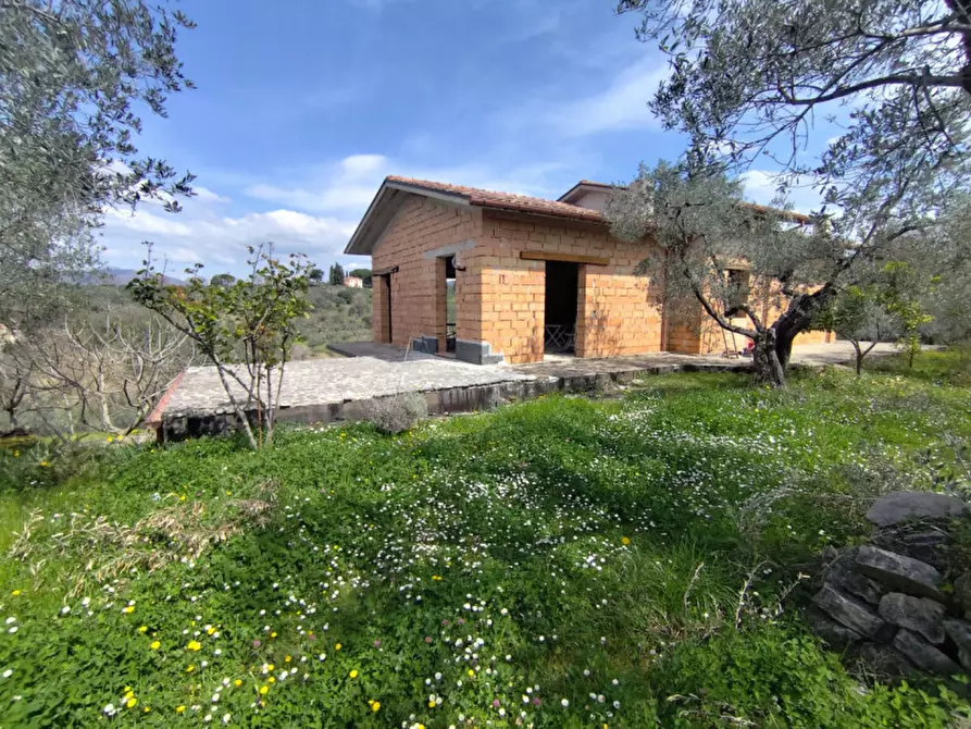 Immagine 1 di Villa in vendita  in Via Grotti a Poggio Nativo