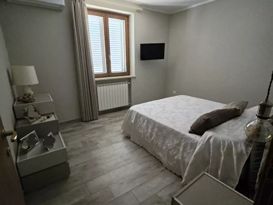 Immagine 6 di Villetta a schiera in vendita  a Sinalunga