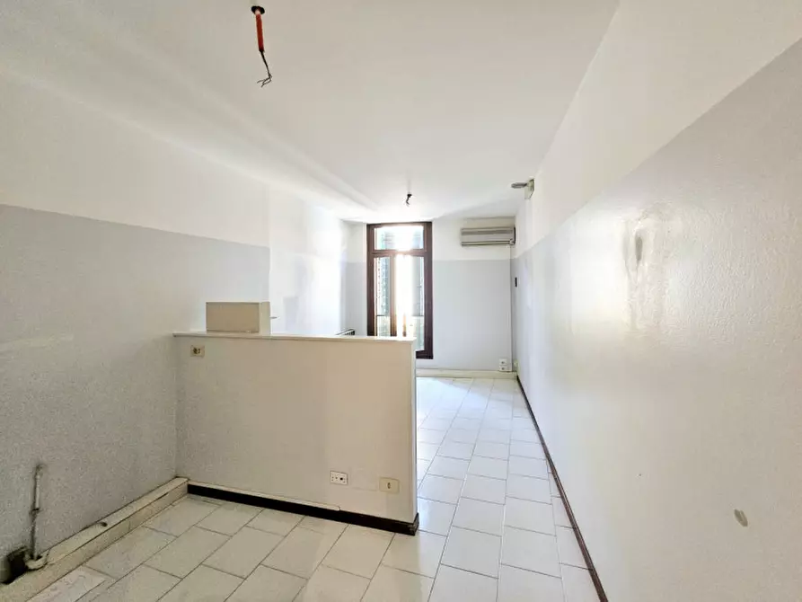Immagine 11 di Ufficio in affitto  in VIA CAVOUR a Este