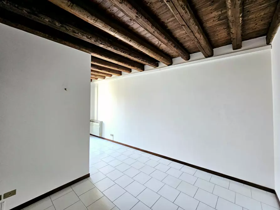 Immagine 12 di Ufficio in affitto  in VIA CAVOUR a Este