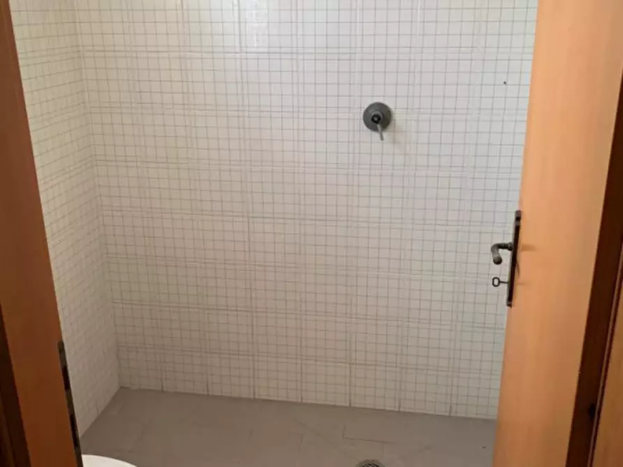 Immagine 6 di Attività commerciale in vendita  a Torrita Di Siena