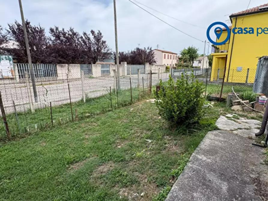 Immagine 13 di Appartamento in vendita  in Via Giuseppe Verdi a Crespino