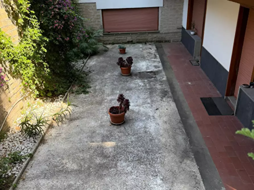 Immagine 15 di Ufficio in vendita  in Via Goffredo Spinedi, 5 a Monterotondo