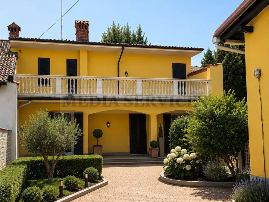 Immagine 1 di Casa indipendente in vendita  in vicolo Consortile n° 13 a Garlasco