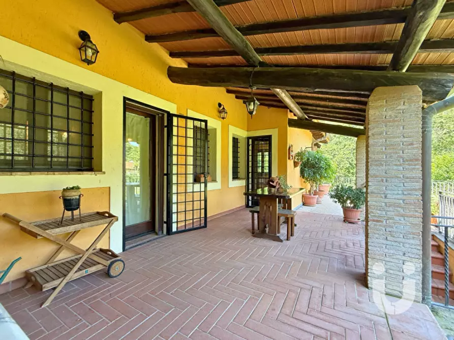 Immagine 38 di Villa in vendita  in Via di colle romano a Riano