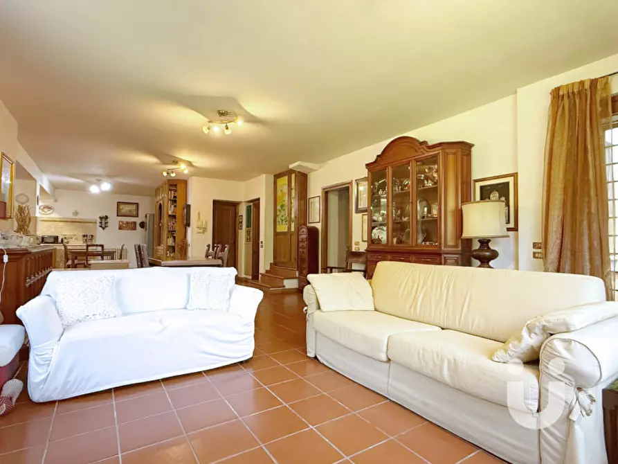 Immagine 44 di Villa in vendita  in Via di colle romano a Riano