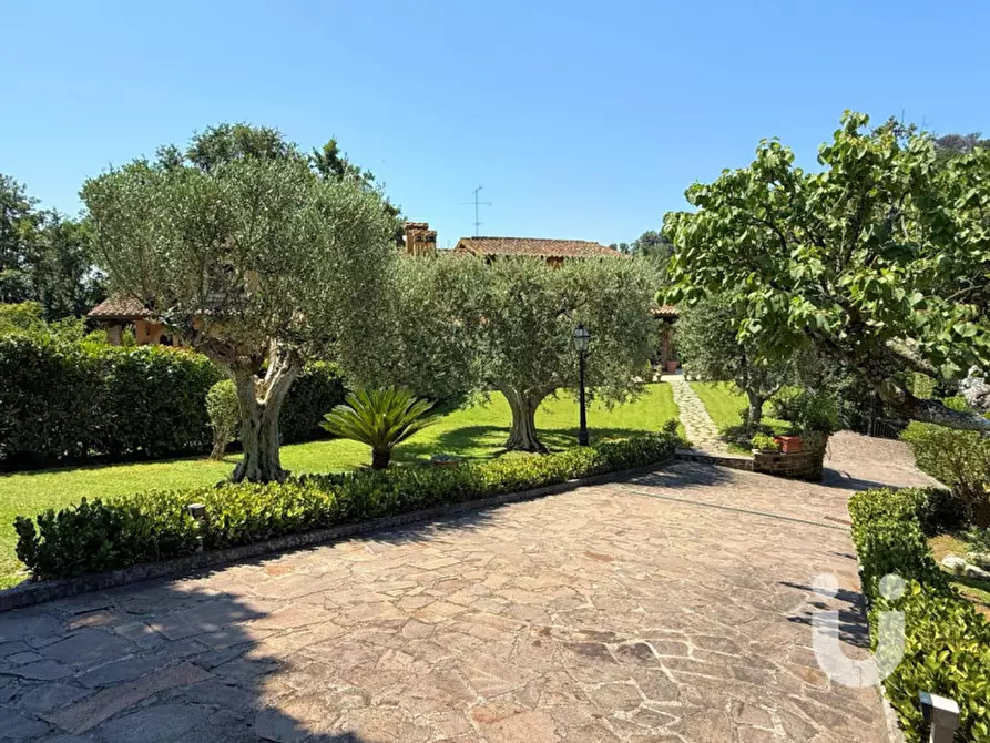 Immagine 57 di Villa in vendita  in Via di colle romano a Riano
