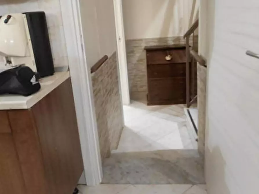 Immagine 4 di Appartamento in affitto  in vico miracoli 44 a Napoli