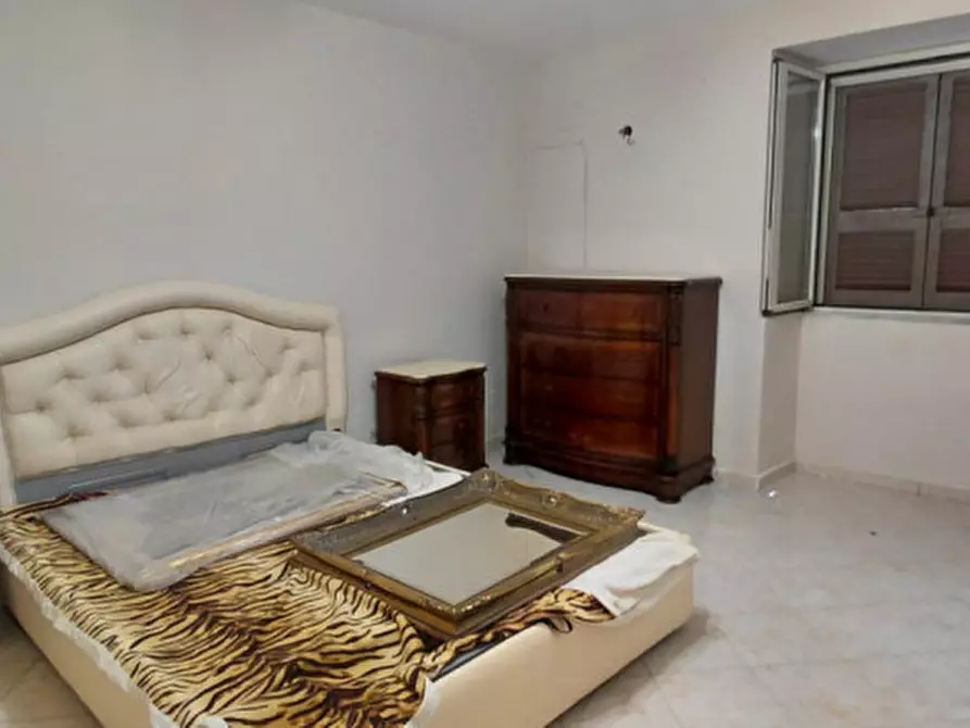 Immagine 13 di Appartamento in affitto  in vico miracoli 44 a Napoli