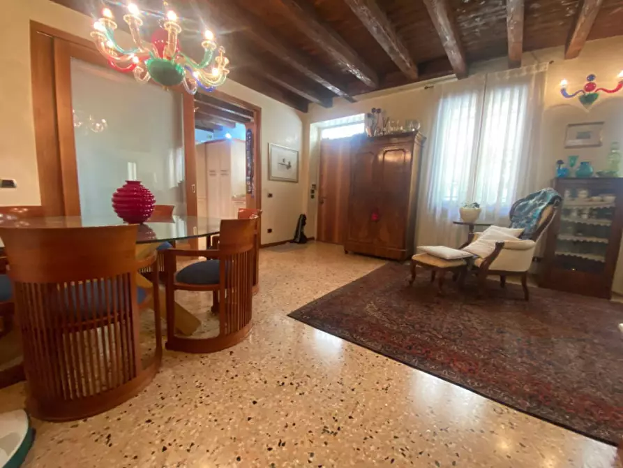Immagine 4 di Casa bifamiliare in vendita  in Contrà Mure San Domenico a Vicenza