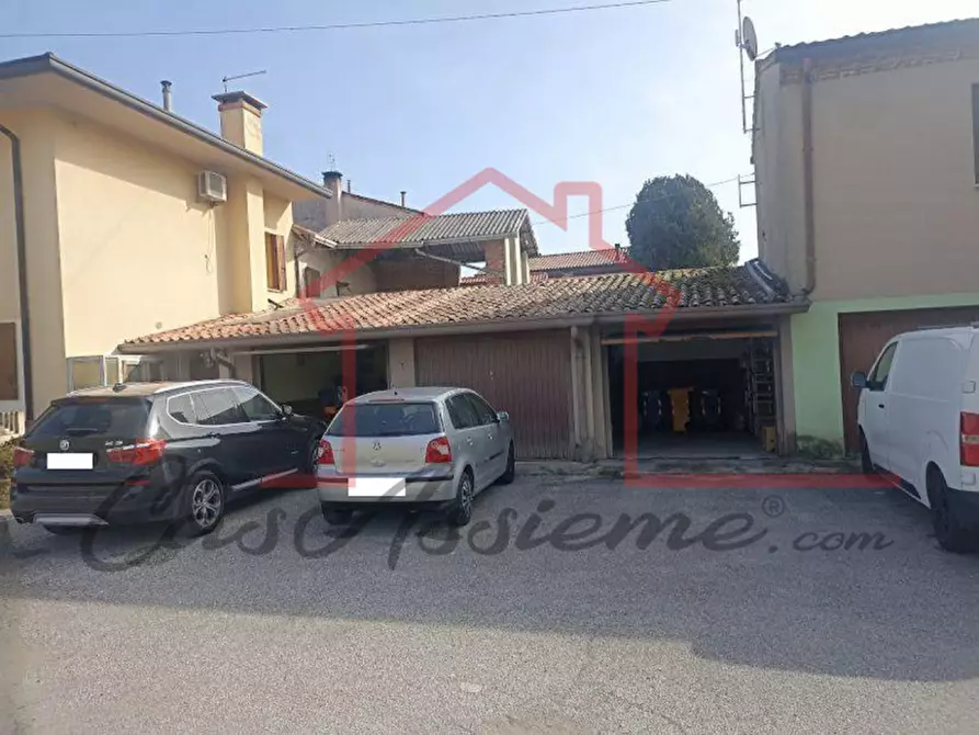 Immagine 4 di Appartamento in vendita  in Via Villa a Tezze Sul Brenta