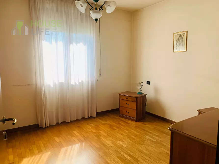 Immagine 8 di Casa bifamiliare in vendita  in Via Garziere a Thiene