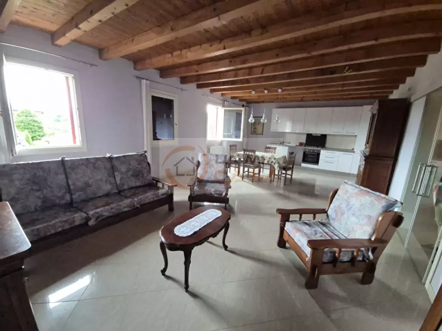 Immagine 1 di Casa bifamiliare in affitto  in Via Sabbioncello a Saonara