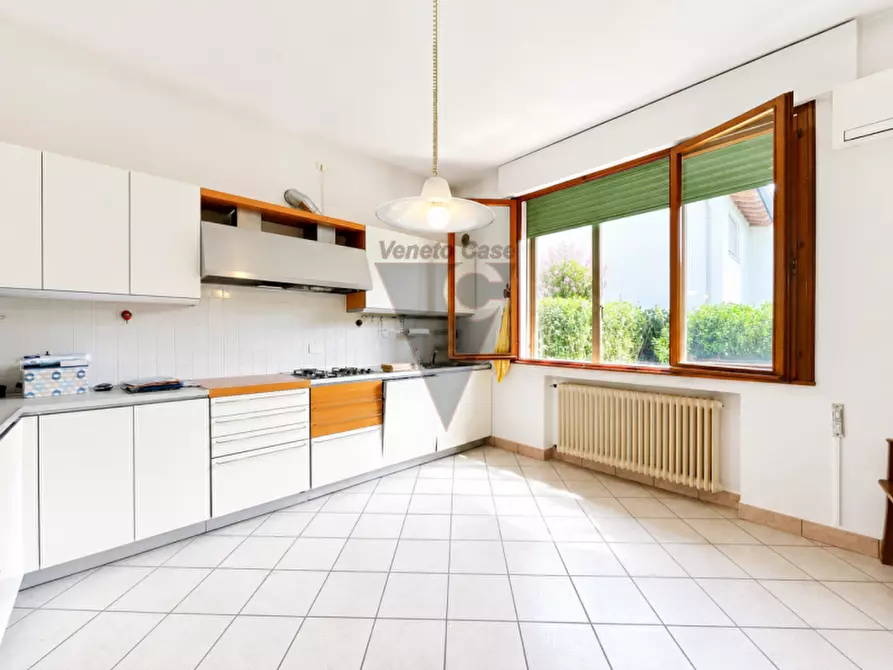 Immagine 1 di Casa bifamiliare in vendita  in Via degli Orti a Dolo