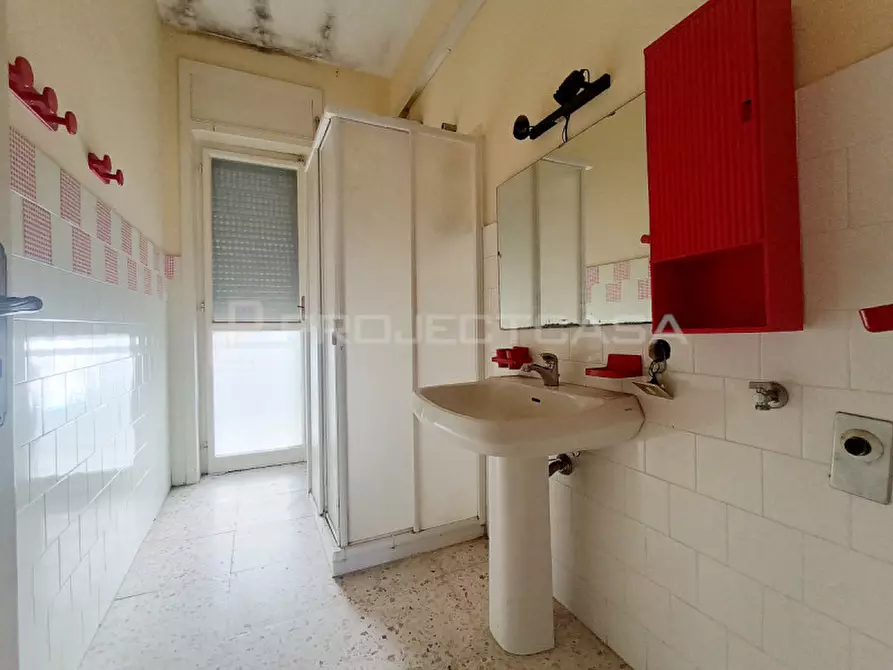 Immagine 14 di Appartamento in vendita  in Via Capitano Rizzelli 13 a Maglie