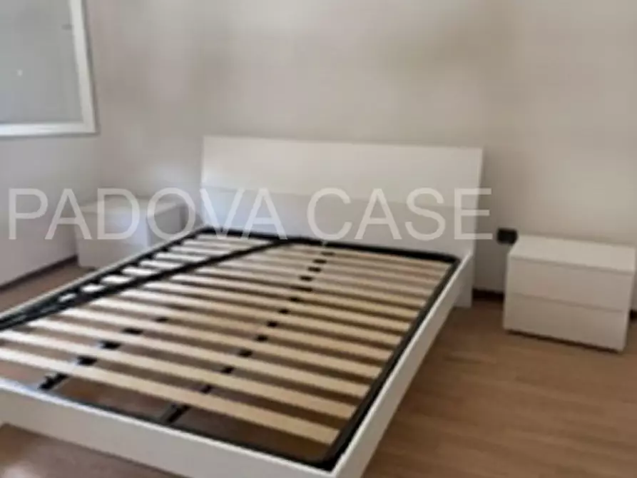 Immagine 4 di Appartamento in affitto  a Padova