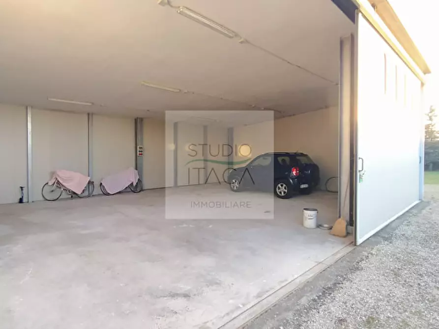 Immagine 15 di Capannone industriale in vendita  in via Legnago a Padova
