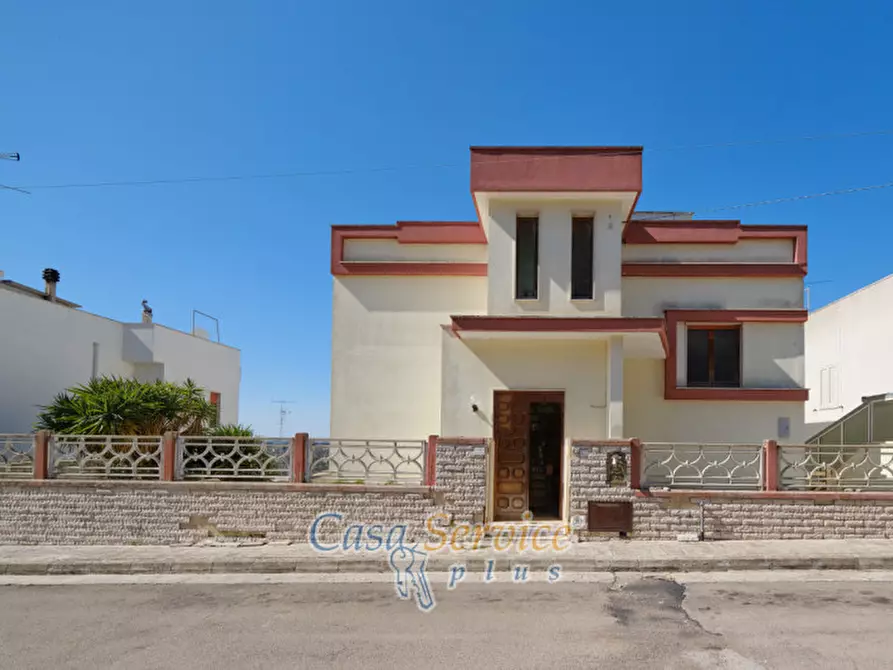 Immagine 2 di Villa in vendita  in Via Savona a Matino