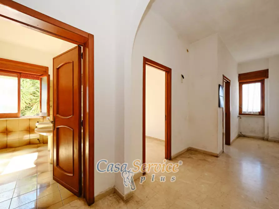 Immagine 26 di Villa in vendita  in Via Savona a Matino