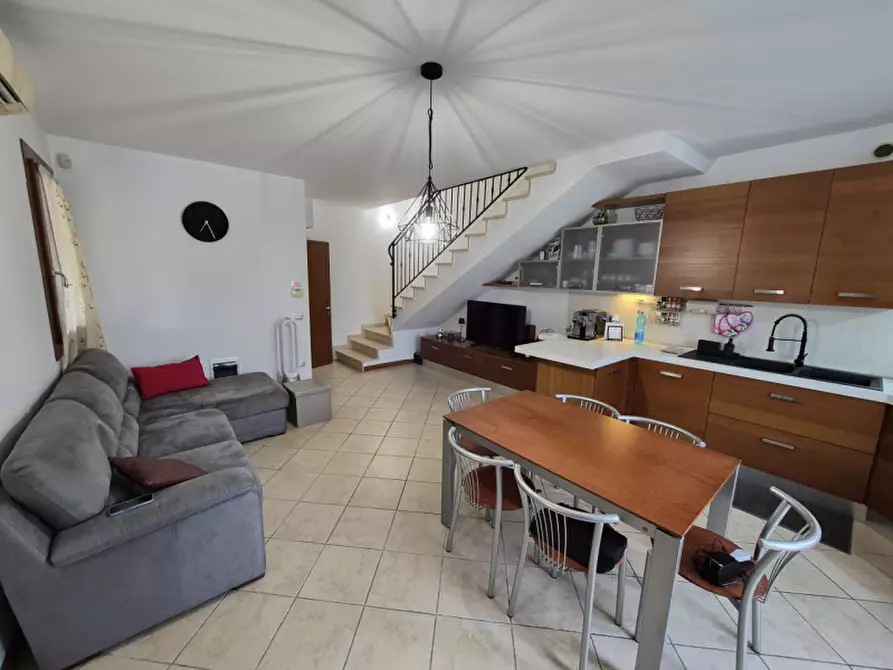 Immagine 7 di Casa quadrifamiliare in vendita  in via giovanni paolo II a Sossano