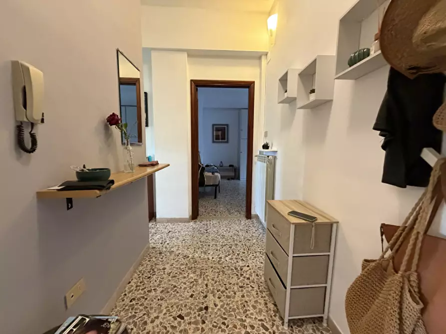 Immagine 13 di Appartamento in vendita  a Senigallia
