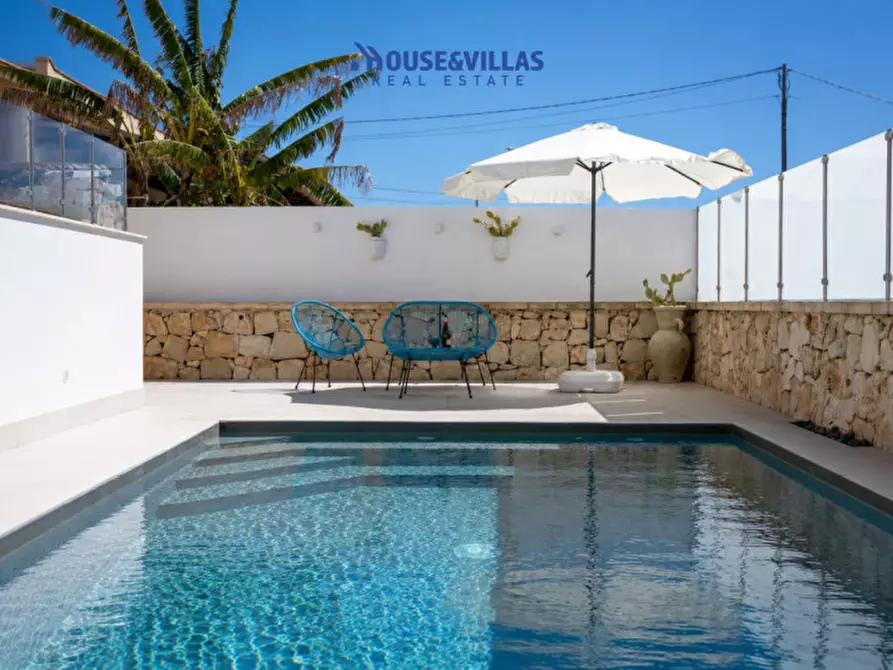 Immagine 1 di Villa in vendita  in Via Gaetano Martino a Noto