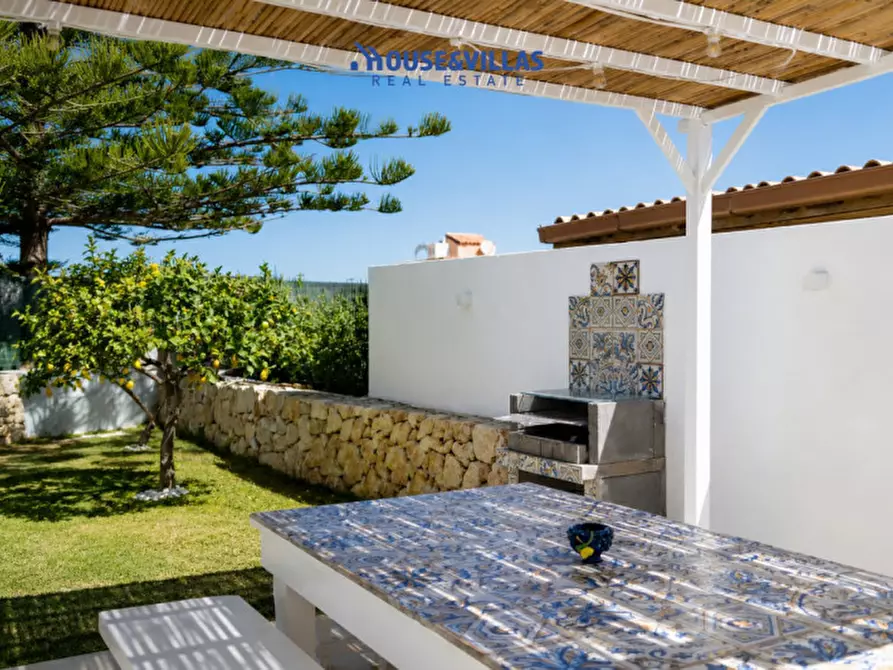 Immagine 5 di Villa in vendita  in Via Gaetano Martino a Noto