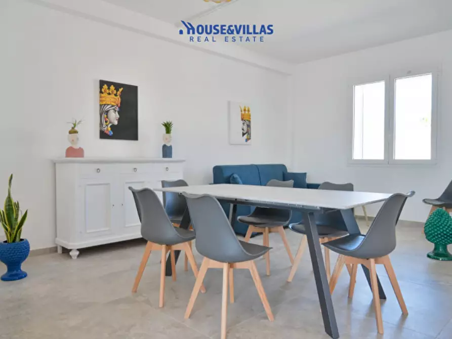 Immagine 12 di Villa in vendita  in Via Gaetano Martino a Noto