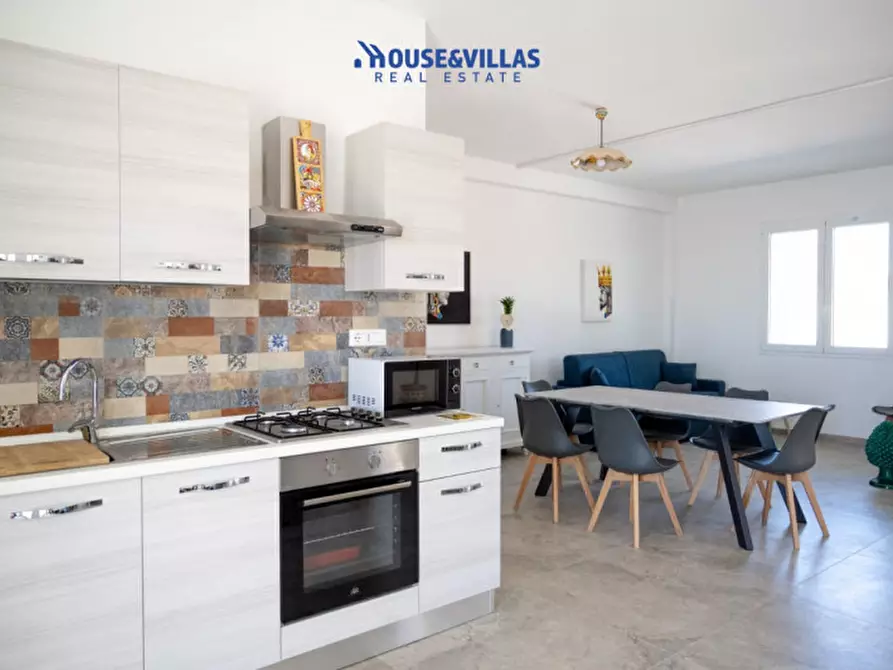 Immagine 14 di Villa in vendita  in Via Gaetano Martino a Noto